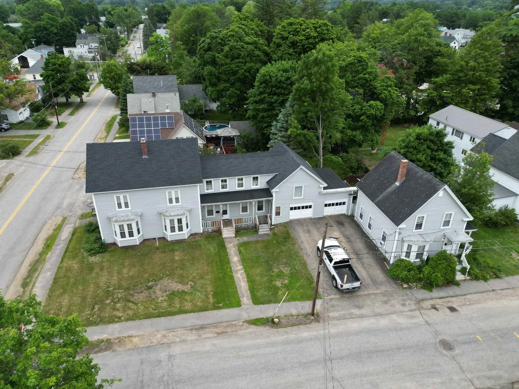 35 Oak Street Laconia NH 03246