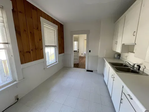 35 Oak Street Laconia NH 03246
