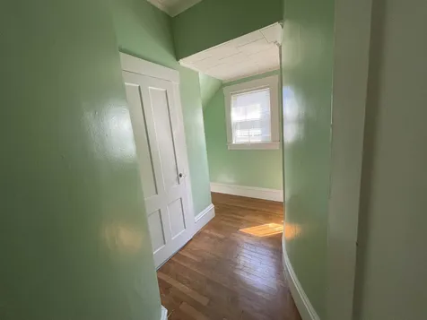 35 Oak Street Laconia NH 03246