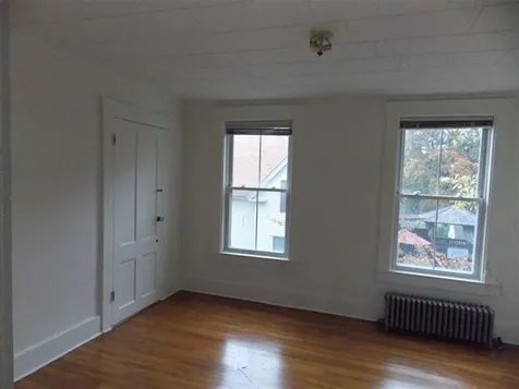 35 Oak Street Laconia NH 03246