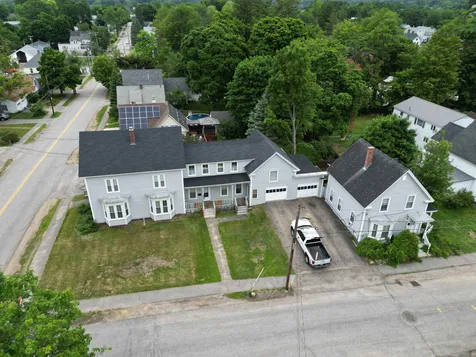 35 Oak Street Laconia NH 03246