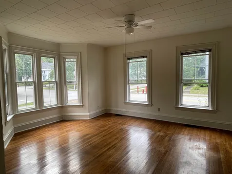 35 Oak Street Laconia NH 03246