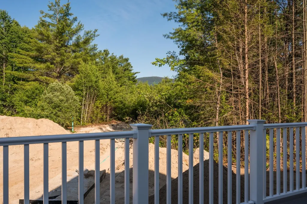 61 Deerwood Drive Wilmot NH 03287