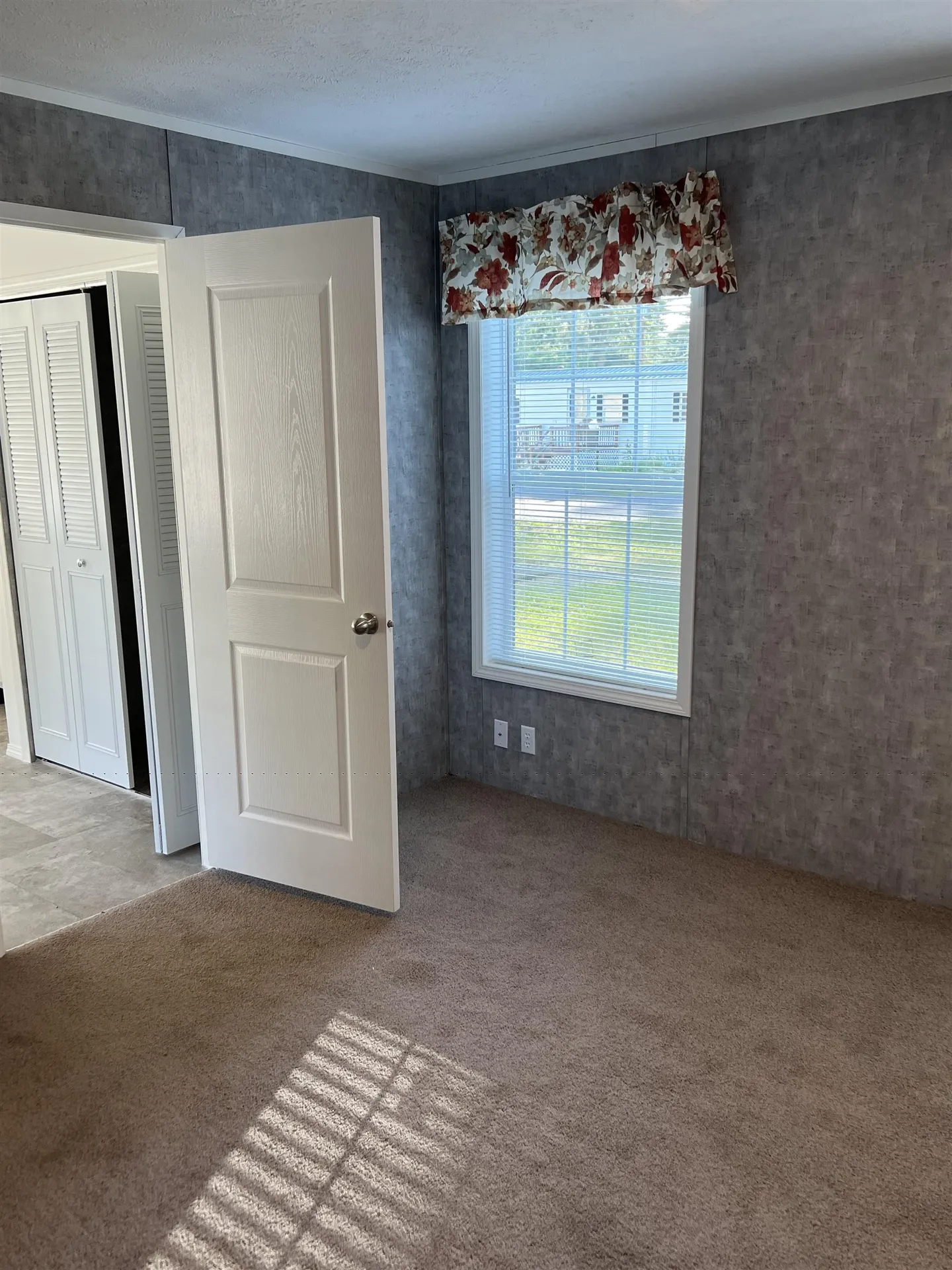 25 Robbins Street Hinsdale NH 03451