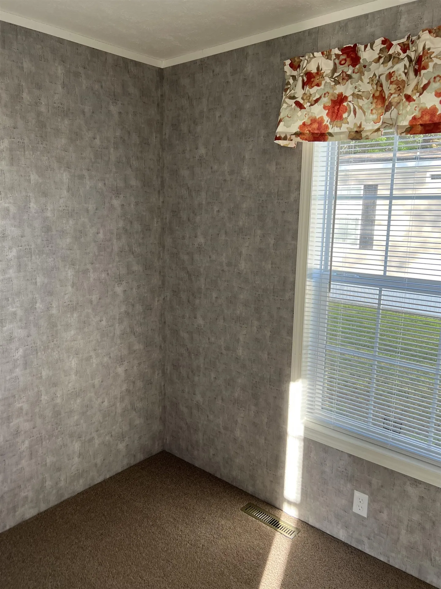 25 Robbins Street Hinsdale NH 03451