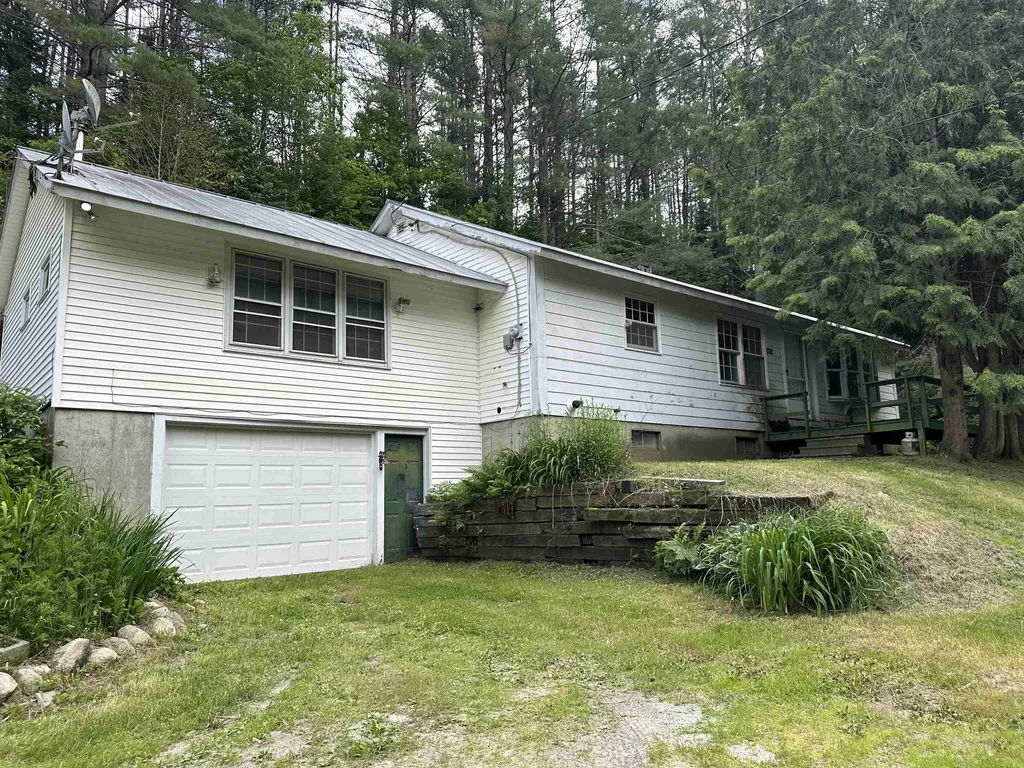 1869 Bowen Road Newbury VT 05051