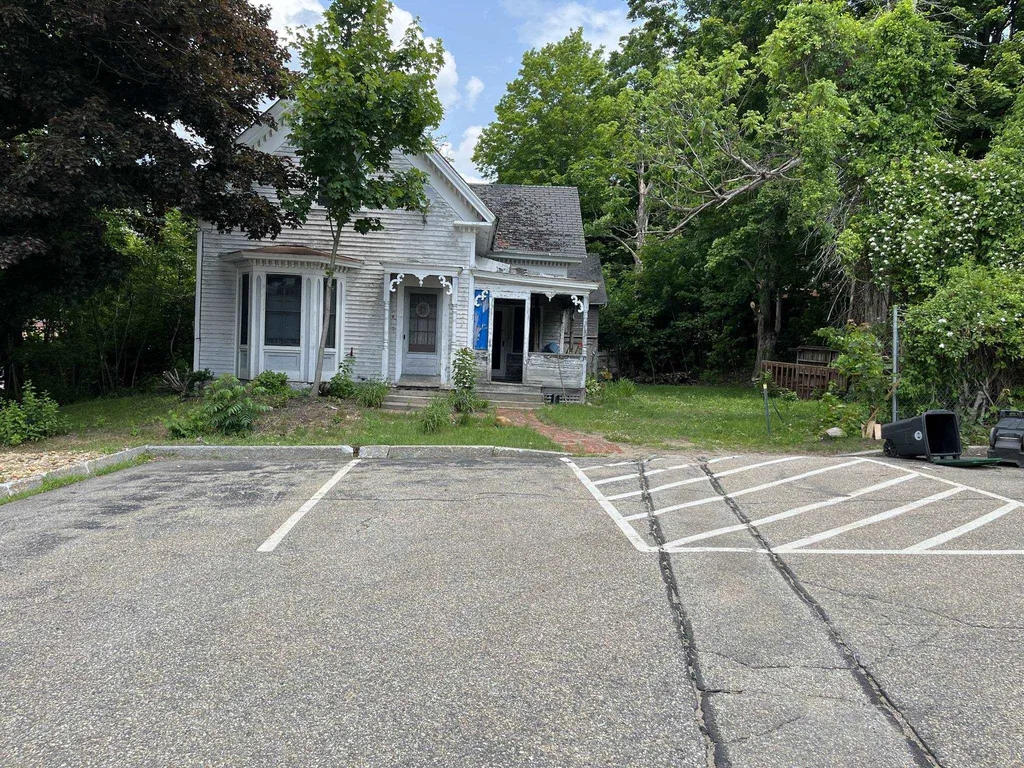 29 Ayles Court Franklin NH 03235