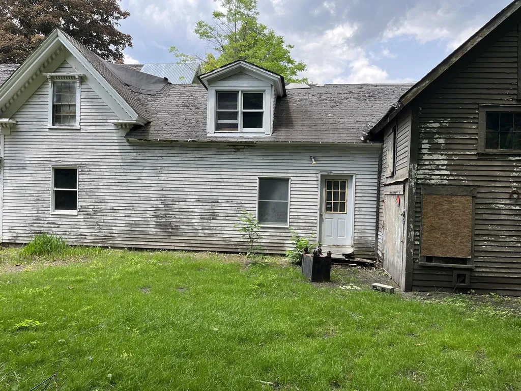 29 Ayles Court Franklin NH 03235