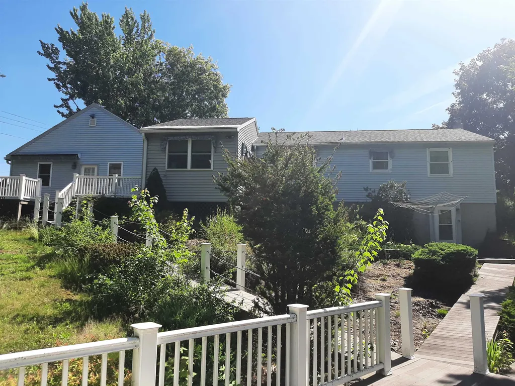21 Peninsula Drive Epping NH 03042