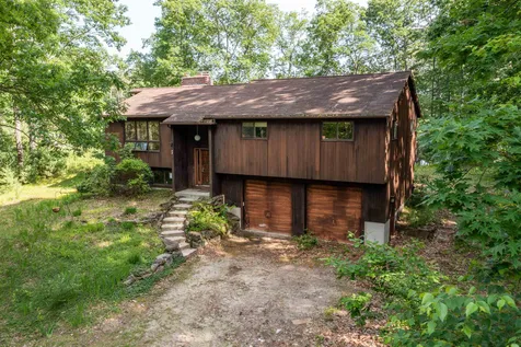 52 Blossom Road Windham NH 03087