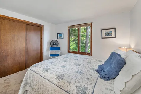40 Treasure Island Alton NH 03810