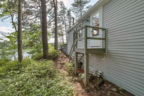 40 Treasure Island Alton NH 03810