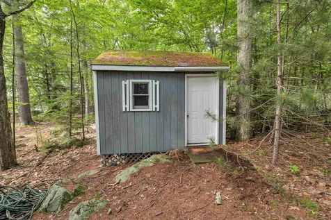 40 Treasure Island Alton NH 03810