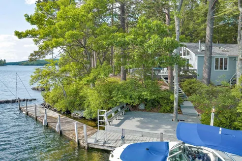 40 Treasure Island Alton NH 03810