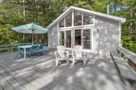 40 Treasure Island Alton NH 03810