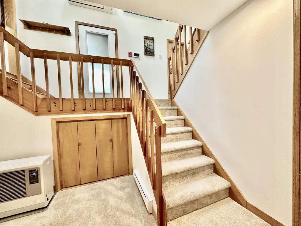 2696 Lake Shore Road Gilford NH 03249