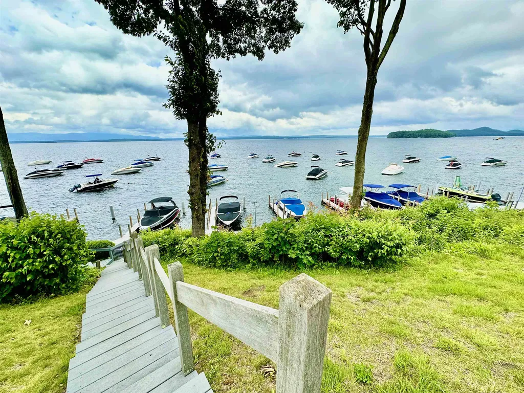2696 Lake Shore Road Gilford NH 03249