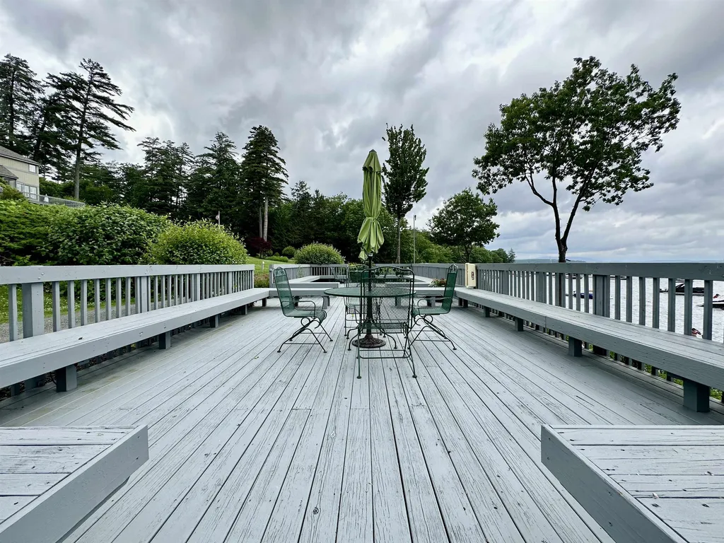 2696 Lake Shore Road Gilford NH 03249