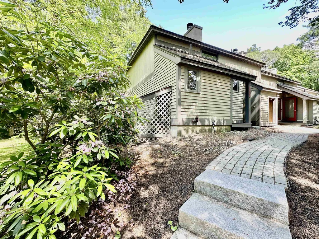 2696 Lake Shore Road Gilford NH 03249