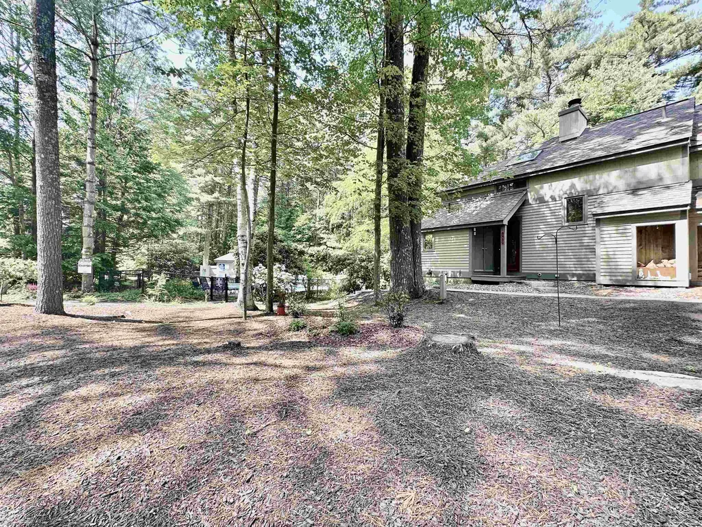 2696 Lake Shore Road Gilford NH 03249
