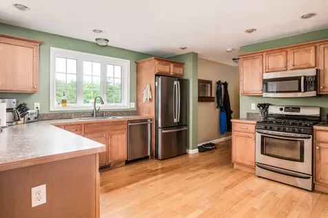 934 Main Street Fremont NH 03044