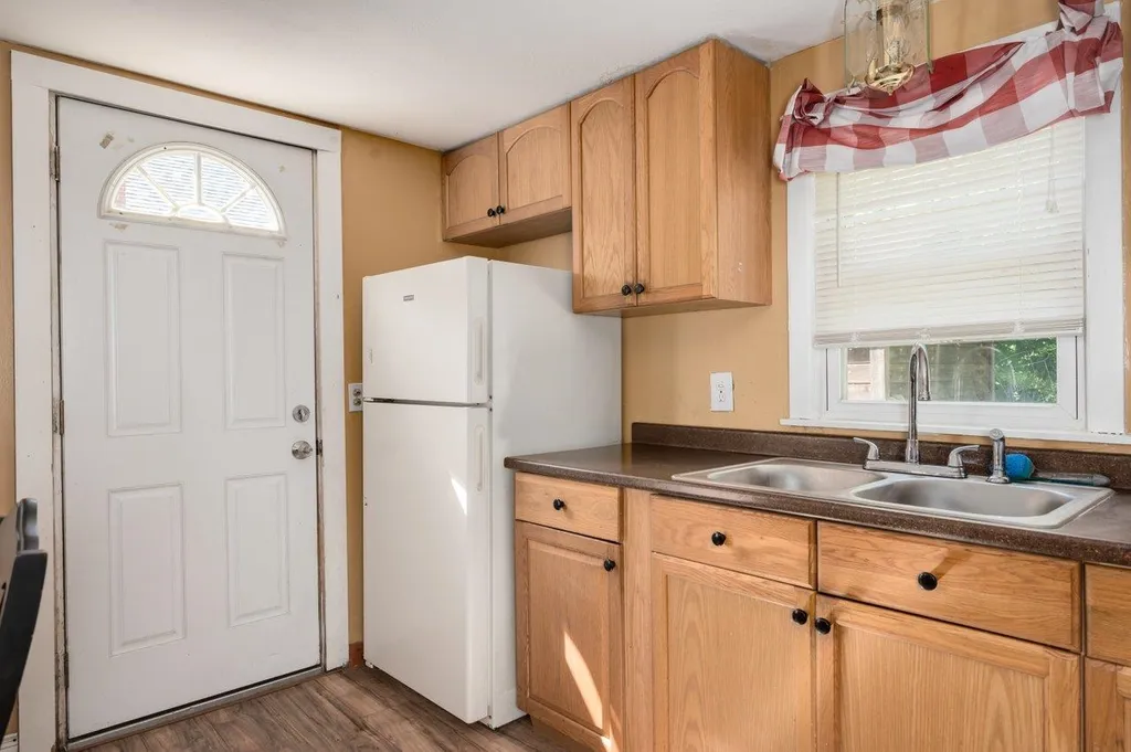 15 1/2 Maple Street Rochester NH 03867
