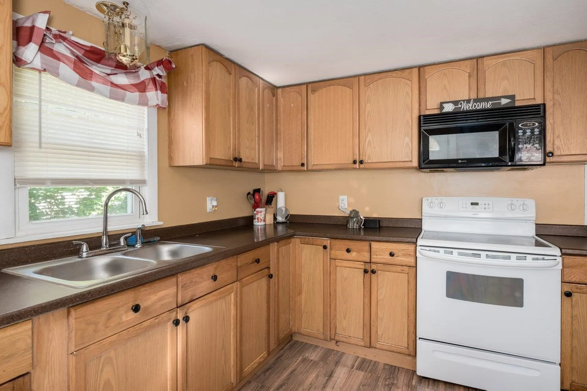 15 1/2 Maple Street Rochester NH 03867