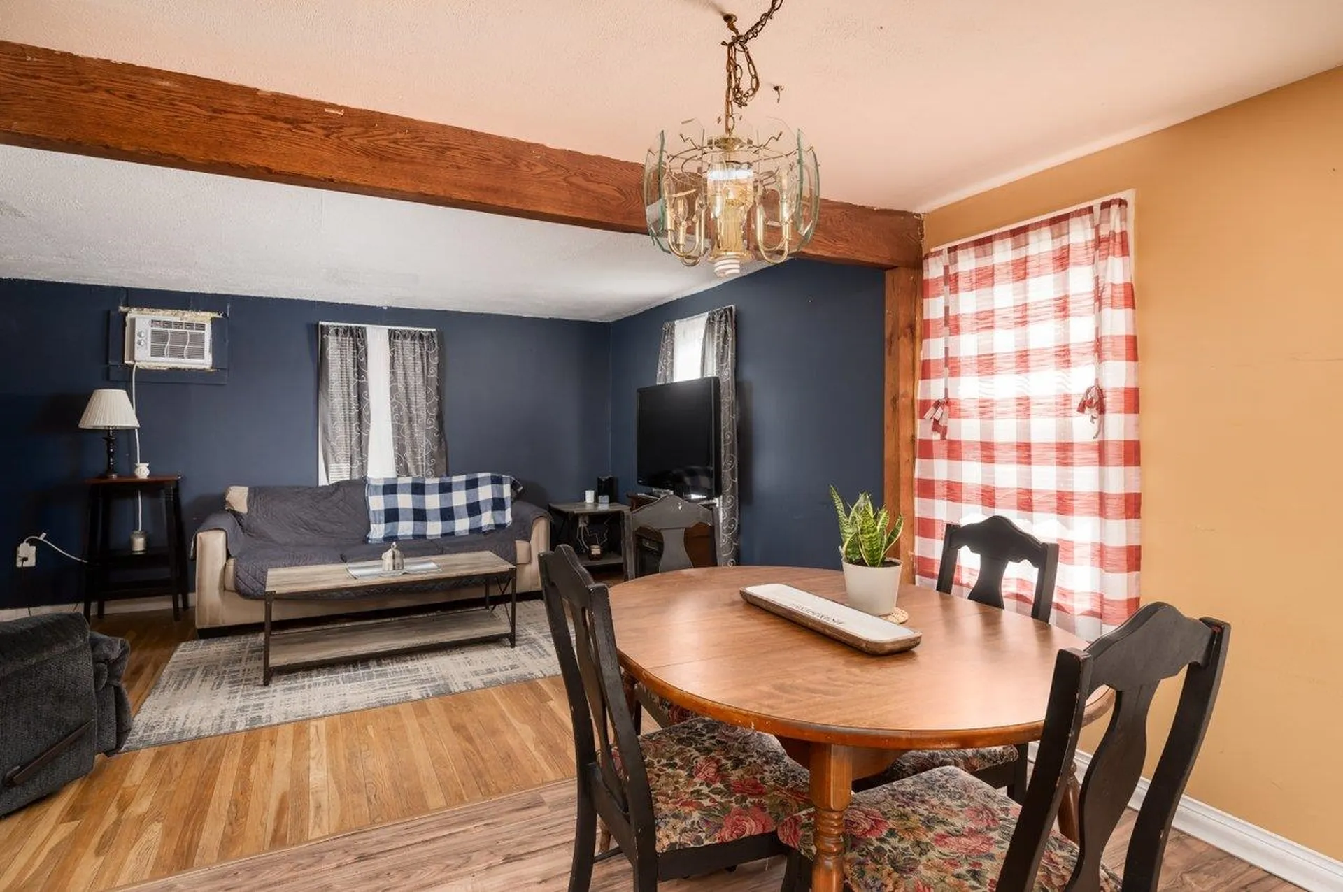 15 1/2 Maple Street Rochester NH 03867
