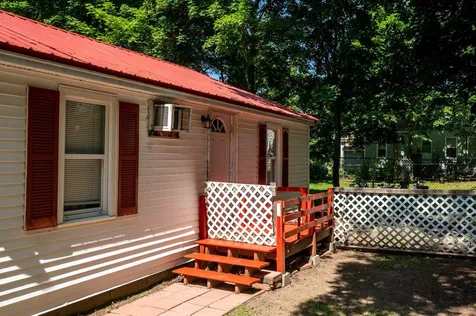 15 1/2 Maple Street Rochester NH 03867