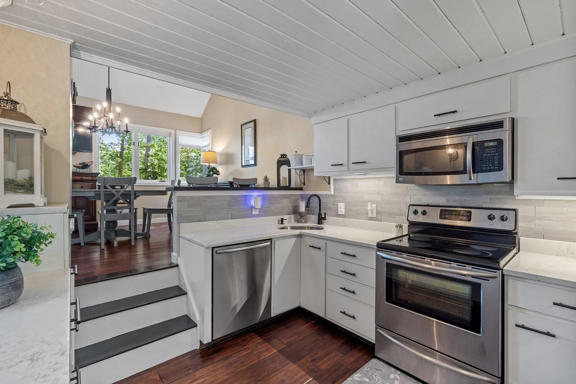 2696 Lake Shore Road Gilford NH 03249
