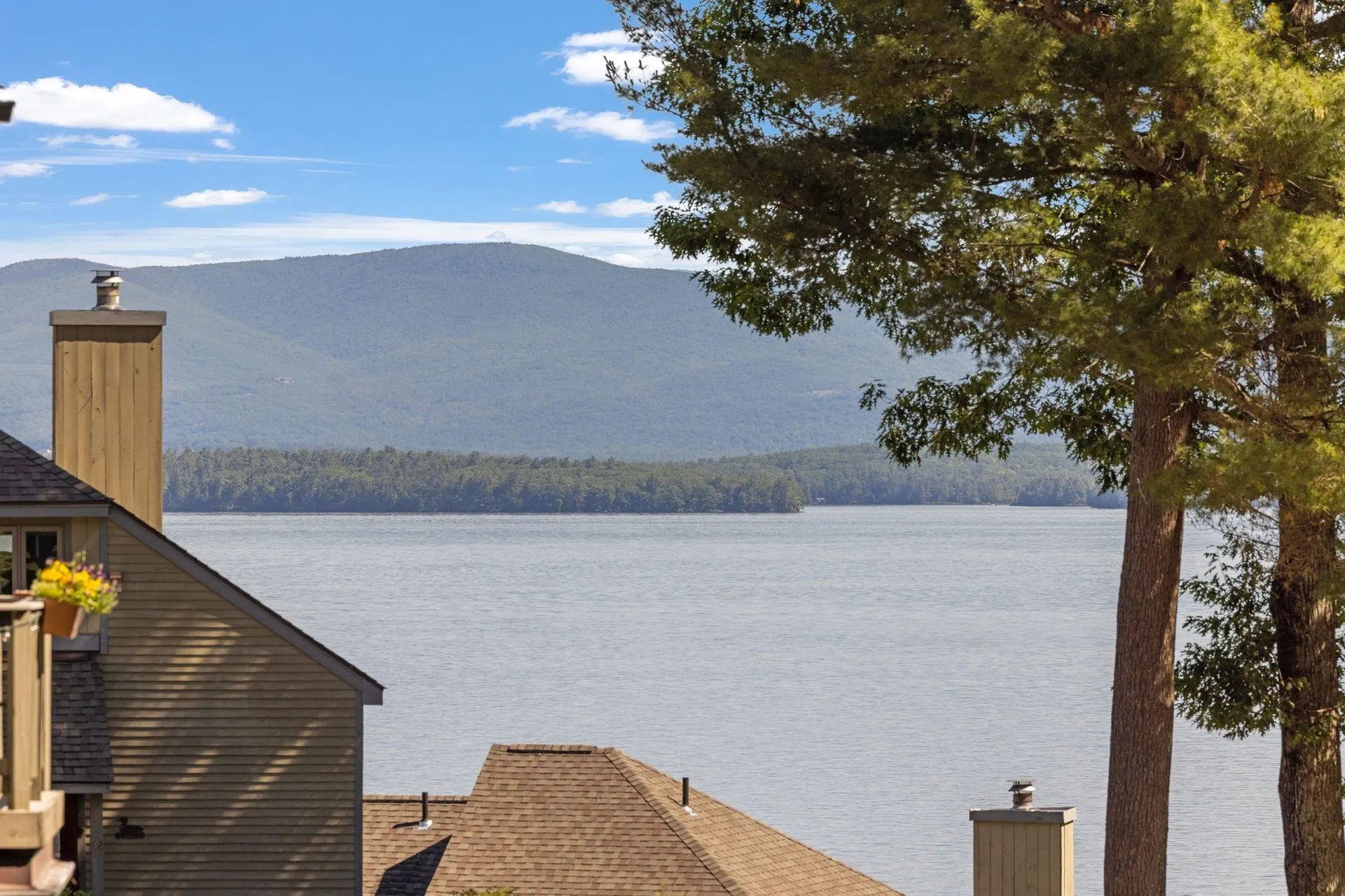 2696 Lake Shore Road Gilford NH 03249