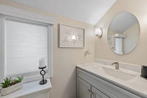 2696 Lake Shore Road Gilford NH 03249
