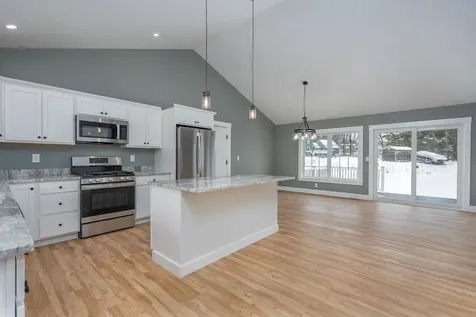 7 Midmark Lane Concord NH 03301