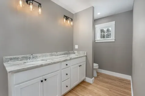 7 Midmark Lane Concord NH 03301