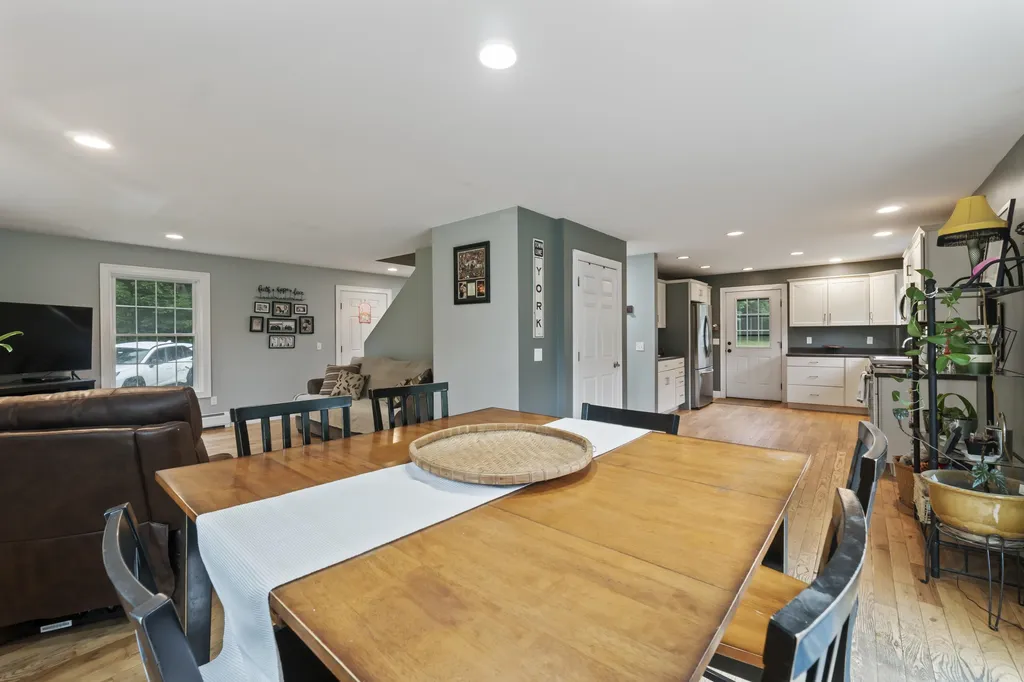 20 Whippoorwill Ridge Road York ME 03902