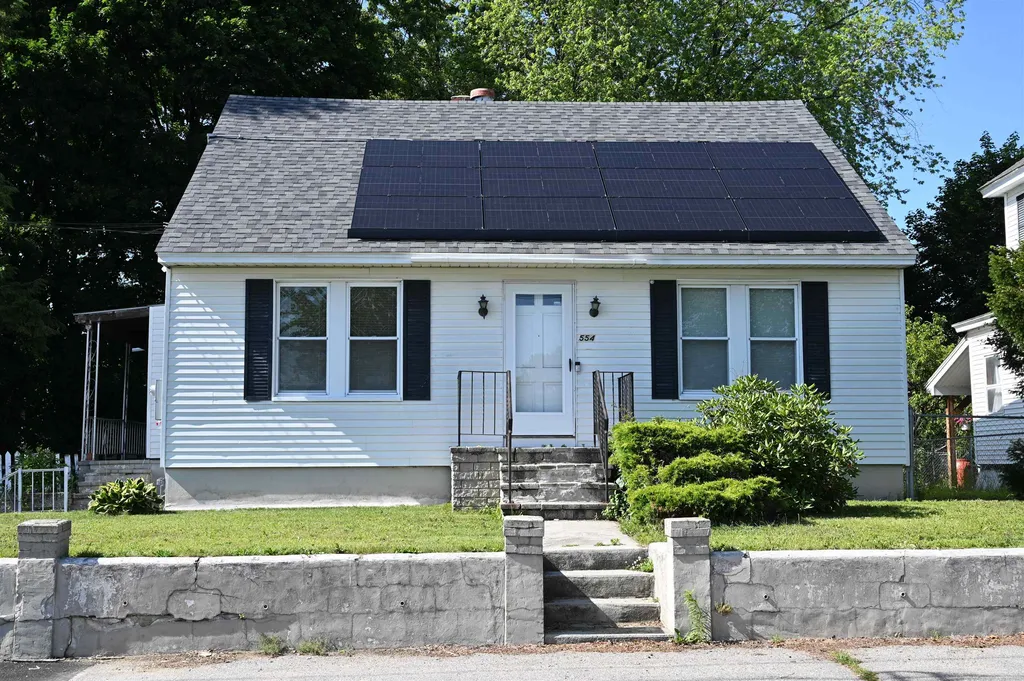554 Auburn Street Manchester NH 03103