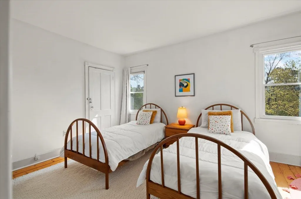 627 West Road Manchester VT 05255