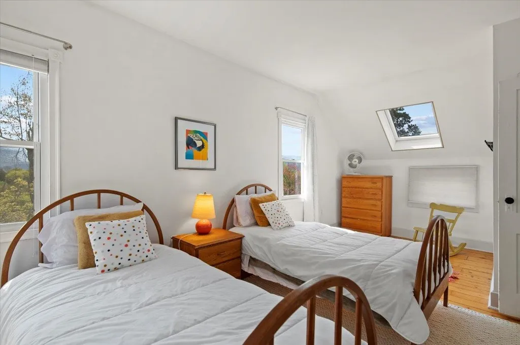 627 West Road Manchester VT 05255