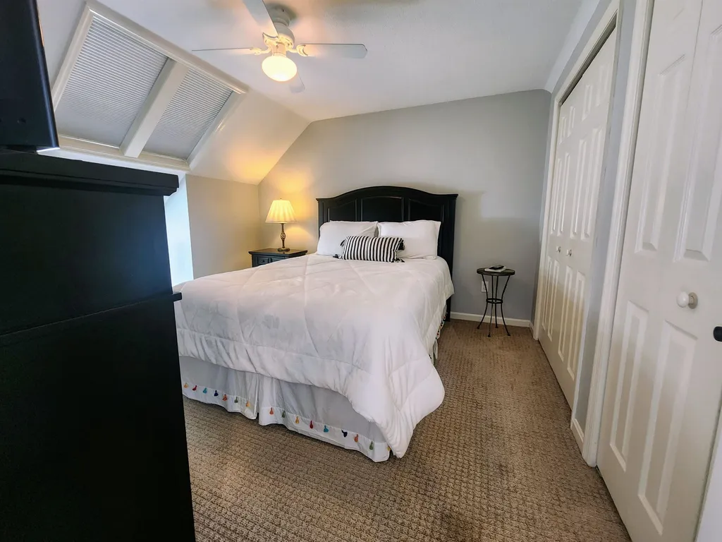 111 Lakeland Drive Hartford VT 05059