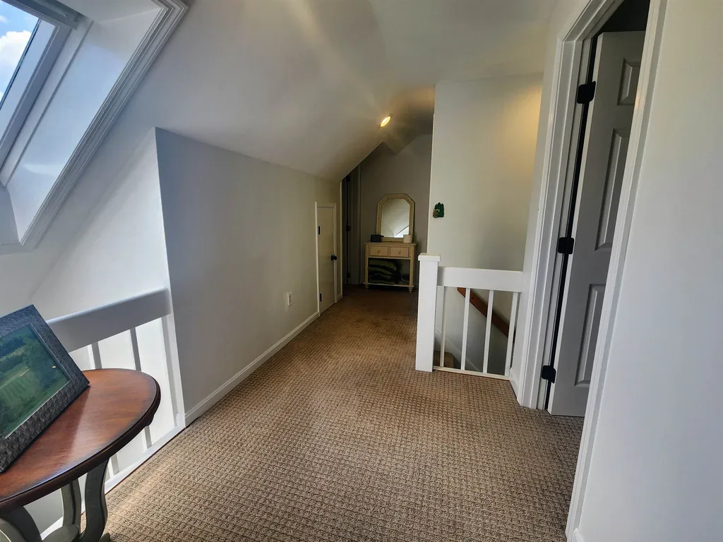 111 Lakeland Drive Hartford VT 05059