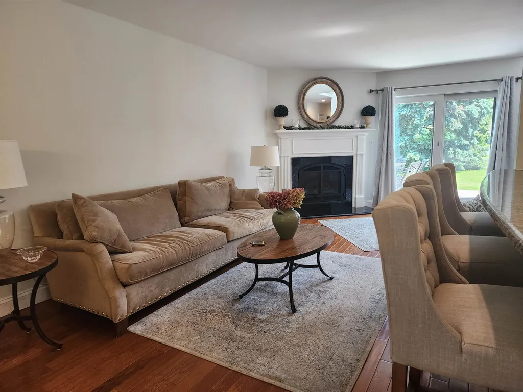 111 Lakeland Drive Hartford VT 05059