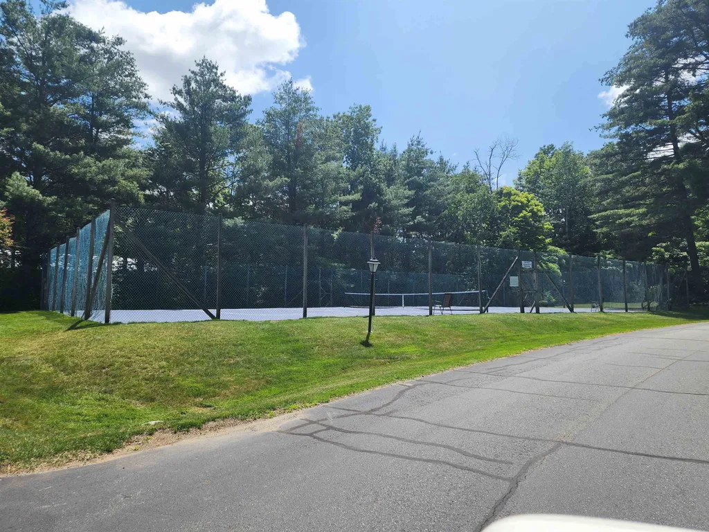 111 Lakeland Drive Hartford VT 05059