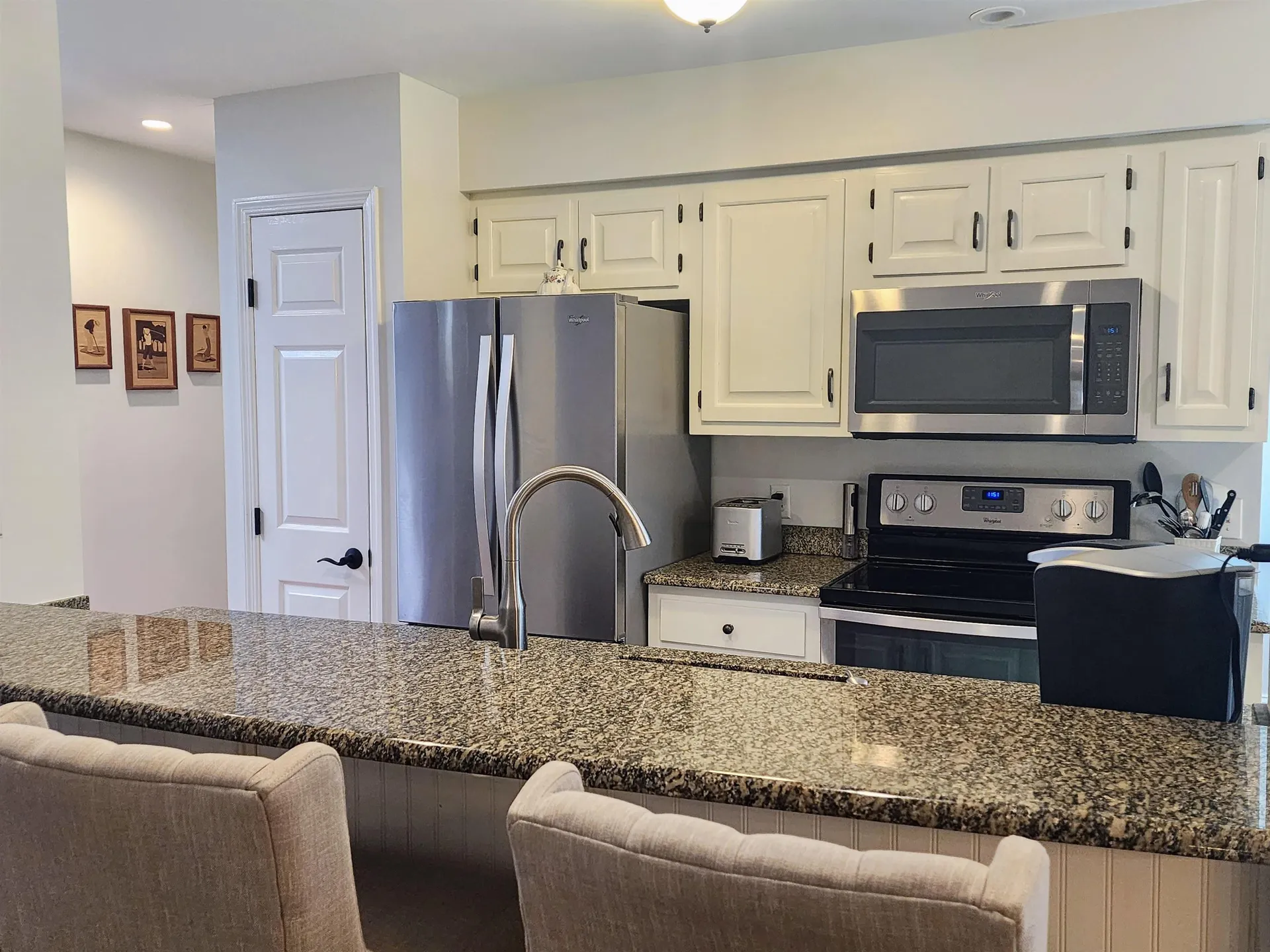 111 Lakeland Drive Hartford VT 05059