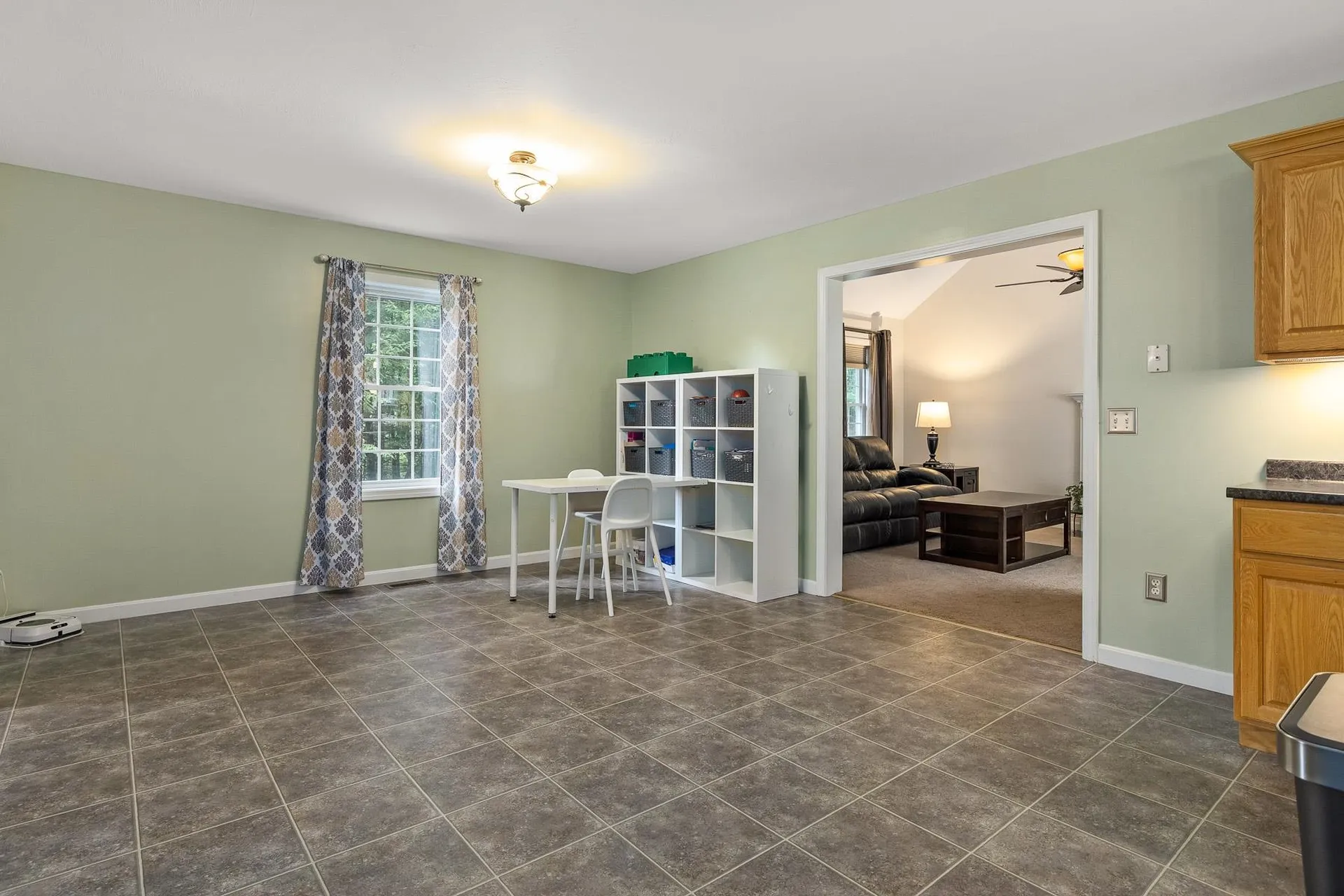 2 Lynwood Road Raymond NH 03077