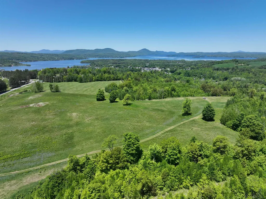 - Mount Vernon Street Newport City VT 05855