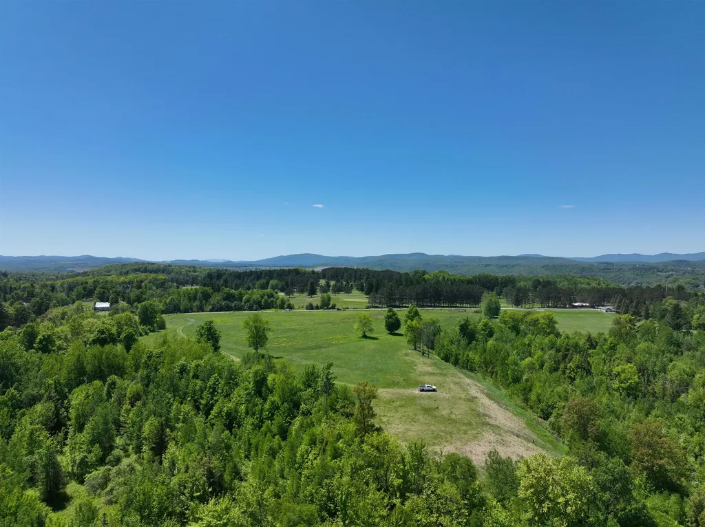 - Mount Vernon Street Newport City VT 05855