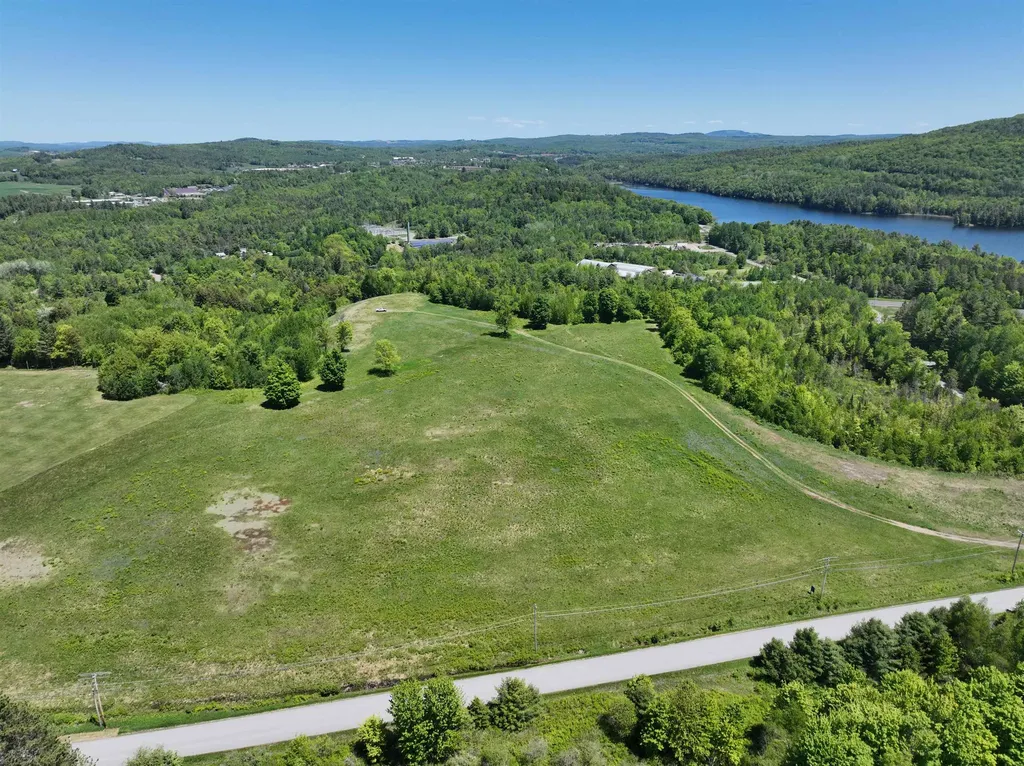 - Mount Vernon Street Newport City VT 05855