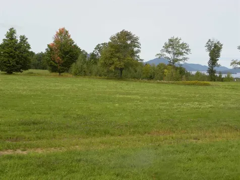 - Mount Vernon Street Newport City VT 05855