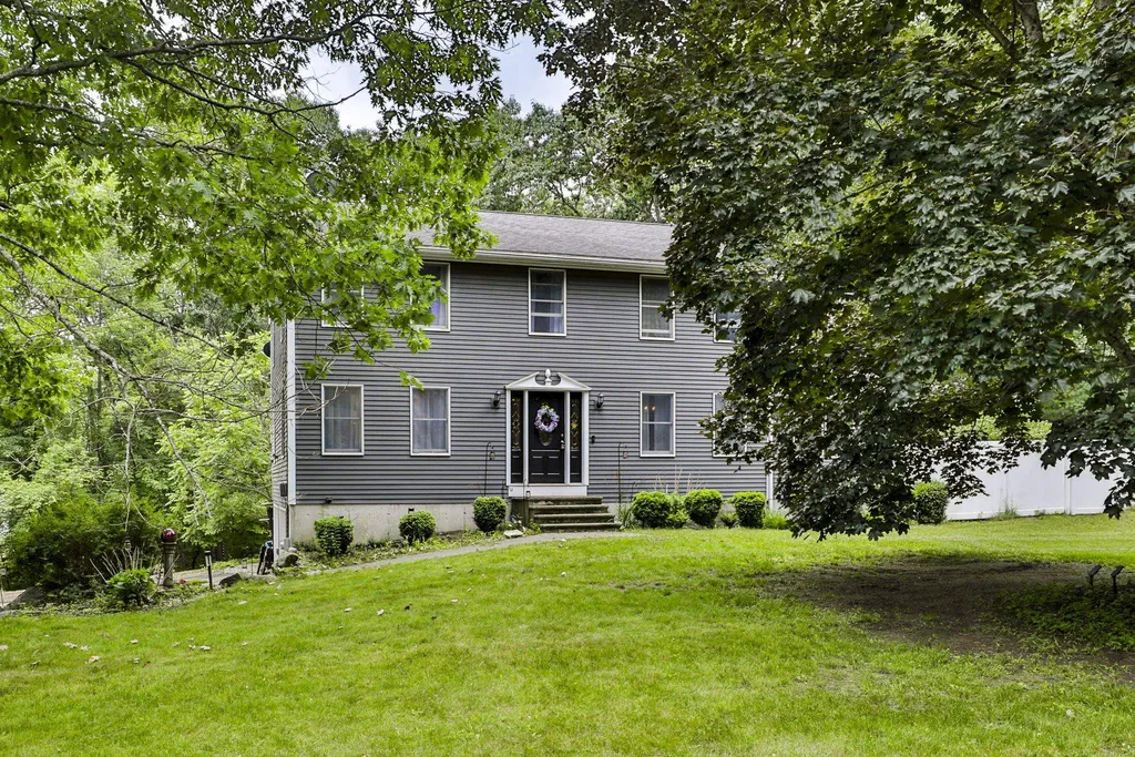 1 Deer Run Road Windham NH 03087
