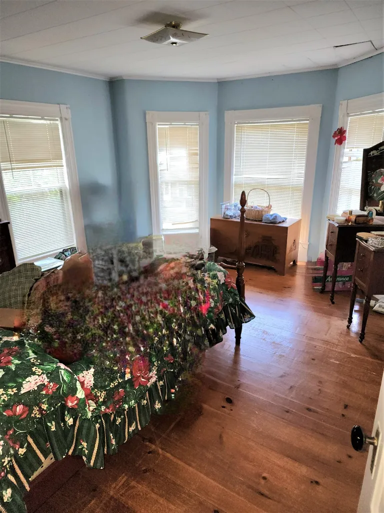 21 Howard Avenue Northfield NH 03276